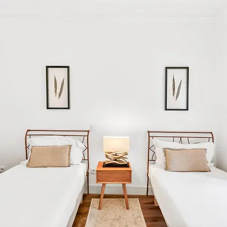 Apartment Elegant S. Miguel Lissabon